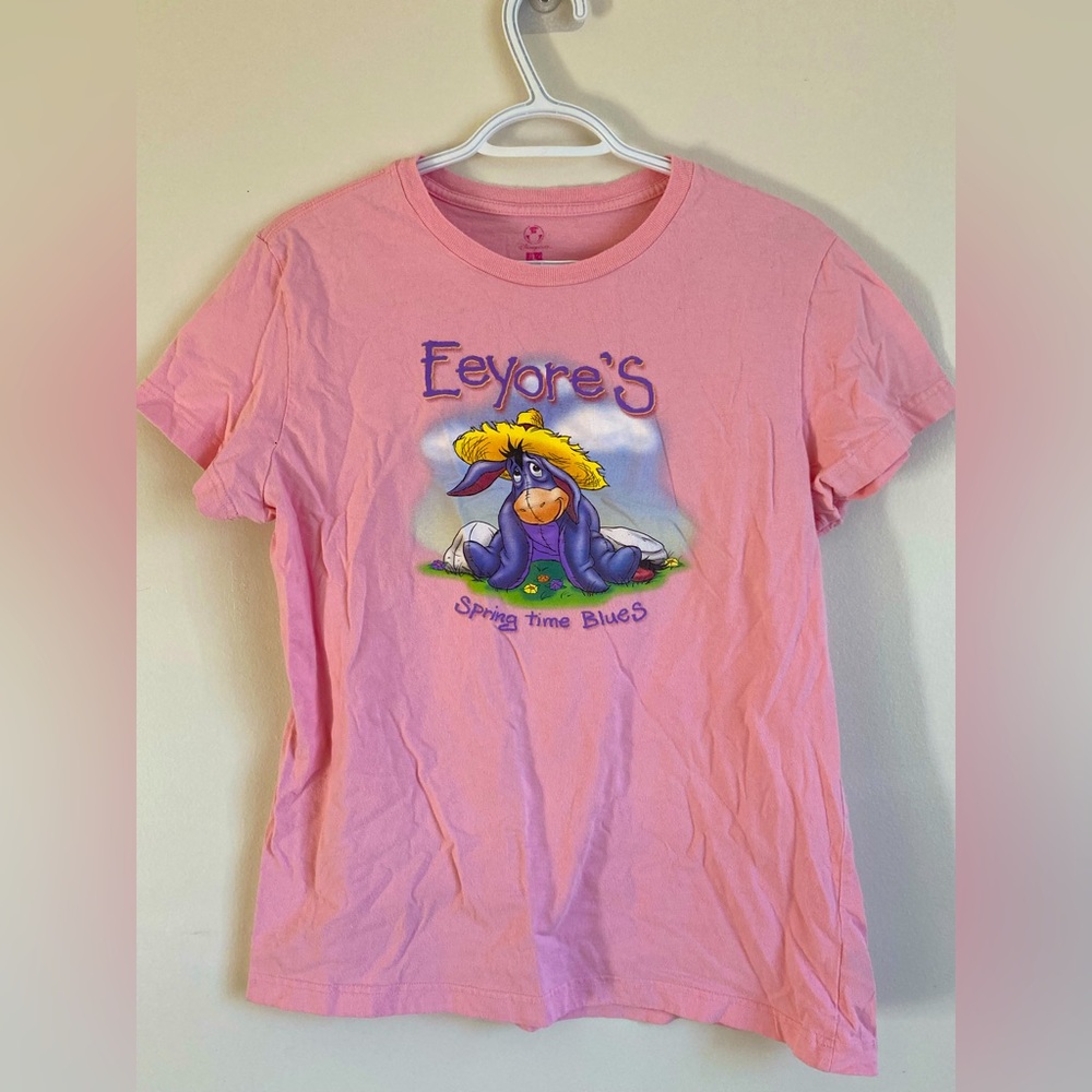 Disney Store Eeyore “Winnie the Pooh” Springtime Women’s Tshirt Size Large
